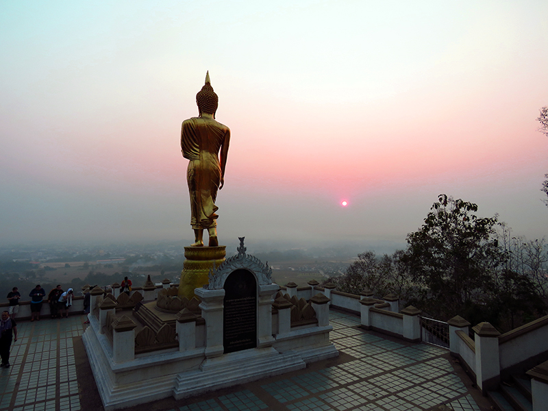 โปรแกรมทัวร์ท่องเที่ยวทริปดอยเสมอดาว ผาชู้ เสาดินนาน้อย
วัดภูมินทร์ วัดพระธาตุเขาน้อย 2 วัน 1 คืน จ.น่าน