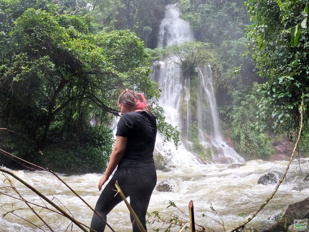 โปรแกรมทัวร์ท่องเที่ยวทริปเดินป่าตาดหินแดง
 -บ้านหนองหลวง เมืองปากซอง สปป.ลาว