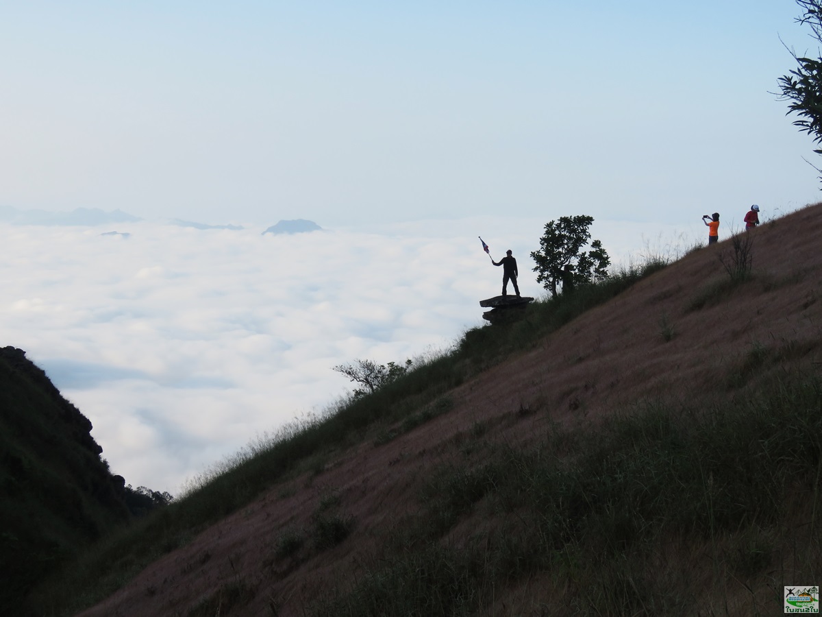 ทัวร์เดินป่าท่องเที่ยวทริปดอยม่อนทูเล ดอยม่อนคลุย ดอยม่อนคลุยหลวง-จอวาเล ท่าสองยาง ตาก 3 วัน 2 คืน